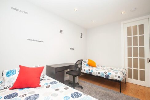 Room for Rent, Hudson Heights - Shared Apartment 815 W180th St