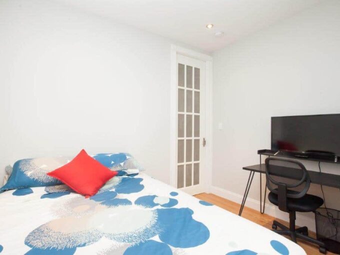 Room for Rent, Hudson Heights - Shared Apartment 815 W180th St